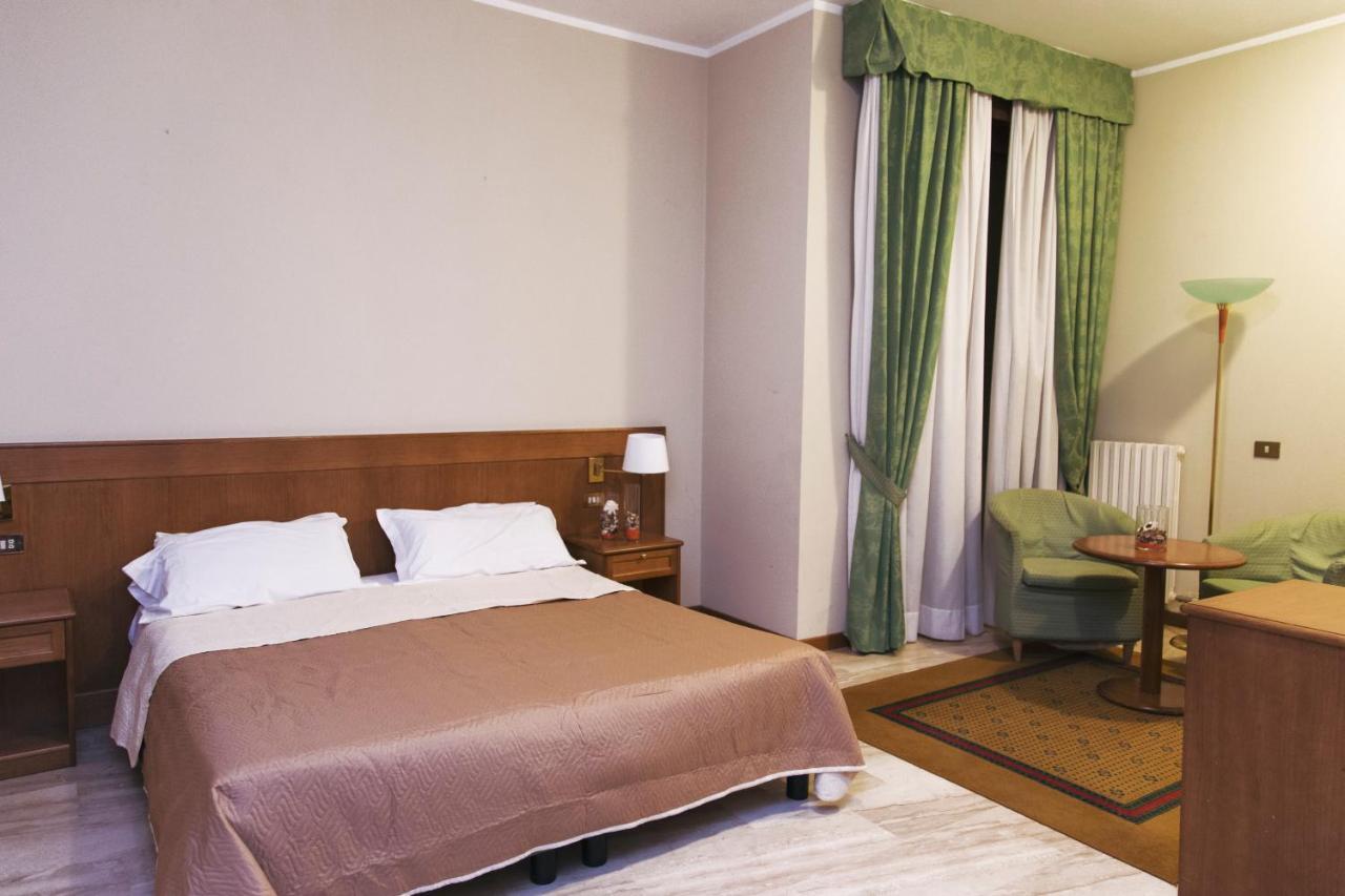 Hotel Clementi Salice Terme Kültér fotó