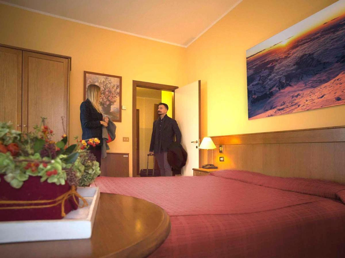 Hotel Clementi Salice Terme Kültér fotó